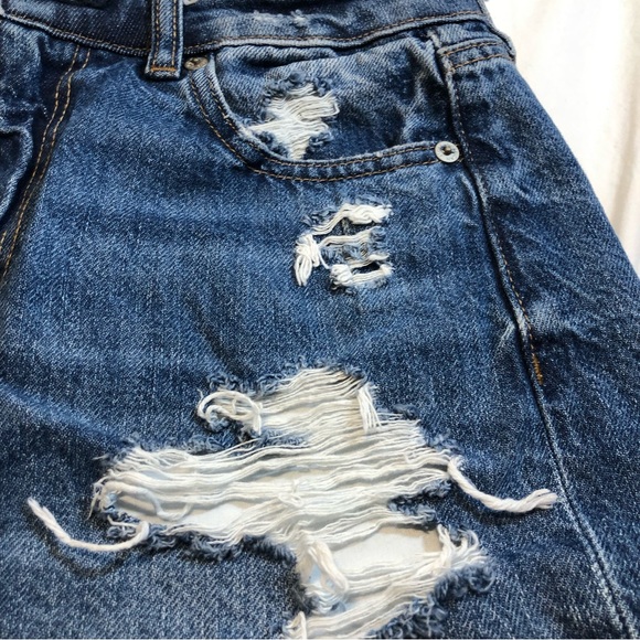 American Eagle Denim Mom Shorts Comfort Stretch Waist Band Size  4 Distressed - Picture 8 of 10